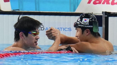 황선우 세계선수권 100m 5위…이주호 배영 200m 결승 진출